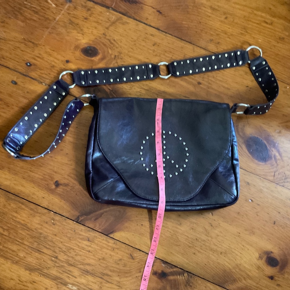 Susan Nichole PEACE Vegan leather handbag - Picture 11 of 13